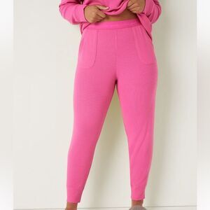 VICTORIA SECRET PINK
 THERMAL SLEEP JOGGERS XS ULTRA PINK NWT‎